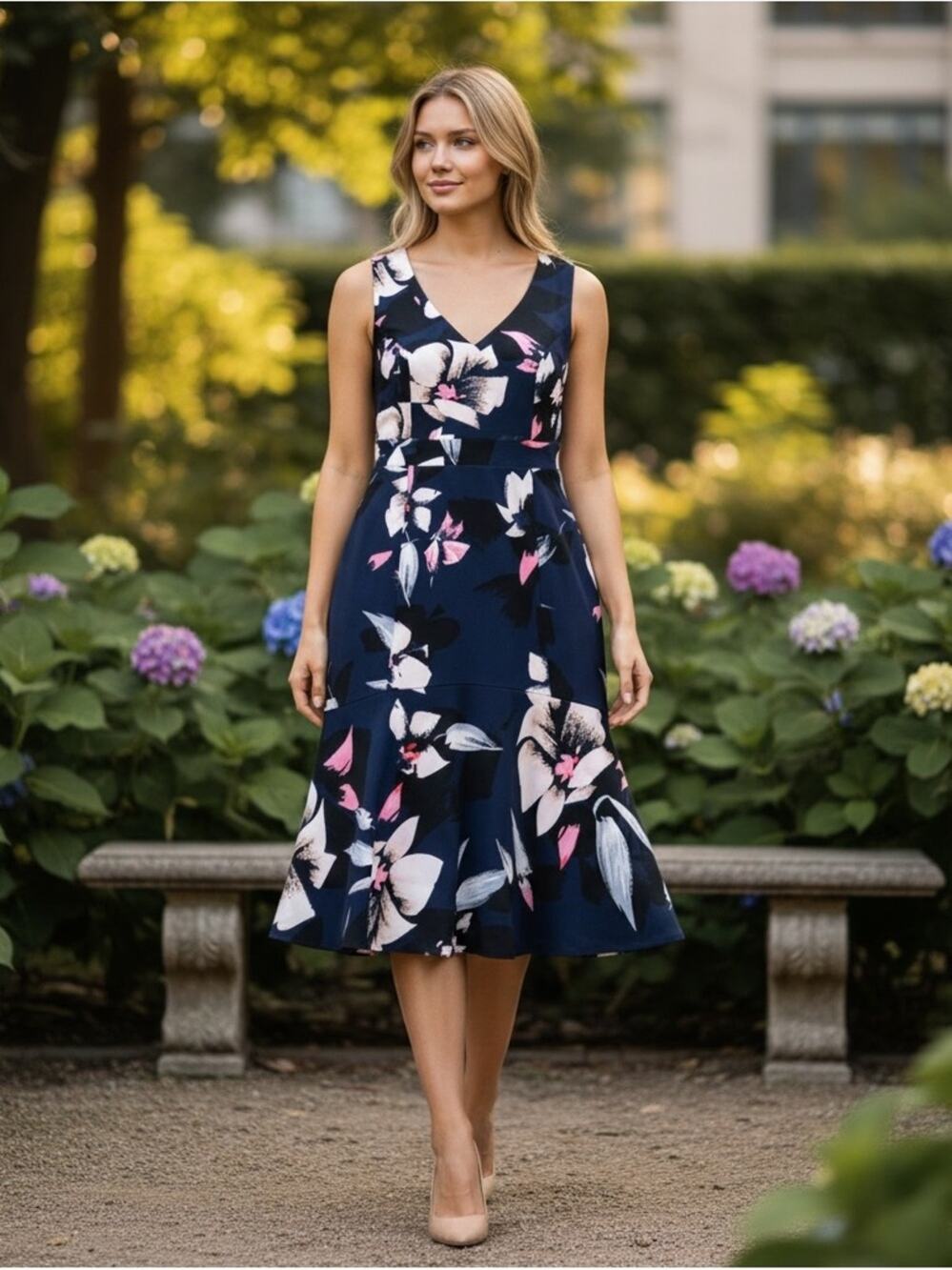 VINCE CAMUTO Women’s 8 Navy Blue Pink Floral Dress